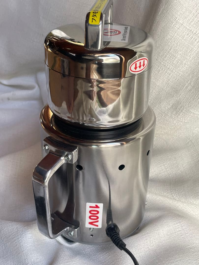 家庭用強力製粉機「コナッピー」家庭用ミルの数倍以上の粉砕力 - メルカリ