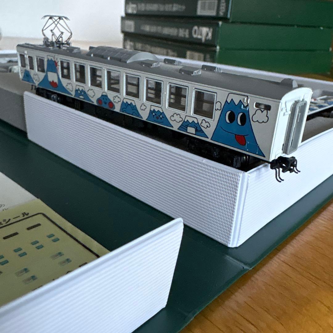 新同】KATO 10-238 富士急行2000系「フジサン特急」6両セット② - メルカリ