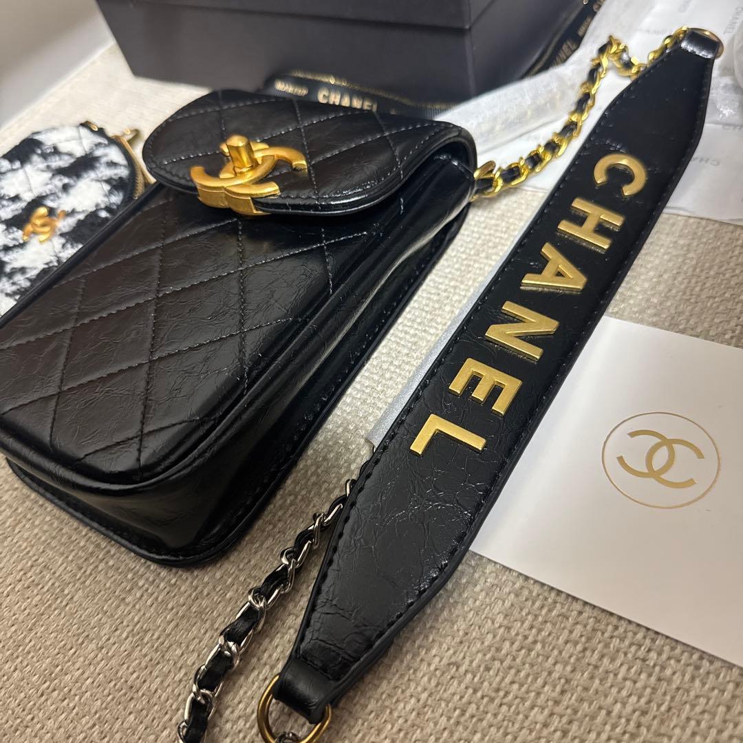 非売品 シャネル ノベルティ スマホポーチ ミニバッグ 斜め掛け - メルカリ