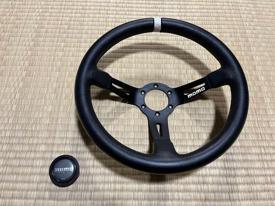 9433 モモステ 32.8パイ ステアリング MOMO ディープ Amazon | MOMO DRIFTING 330D 85mm ディープコーン ブラックスポーク