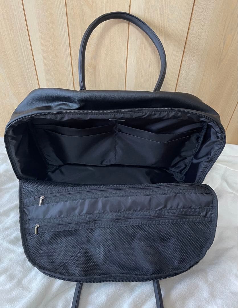 美品】Aww ボストンバッグ サボテンヴィーガンレザー ブラック 30L