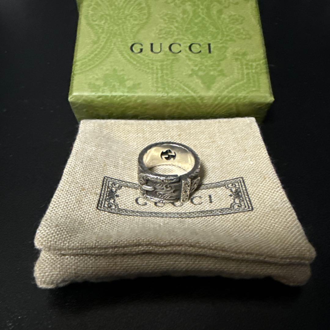 GUCCI シルバーリング 装飾的デザイン - メルカリ