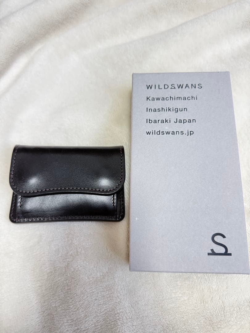 クラシック　タング　ワイルドスワンズ　ブラック WILD SWANS（ワイルドスワンズ）TONGUE（タング）マルチコインケース