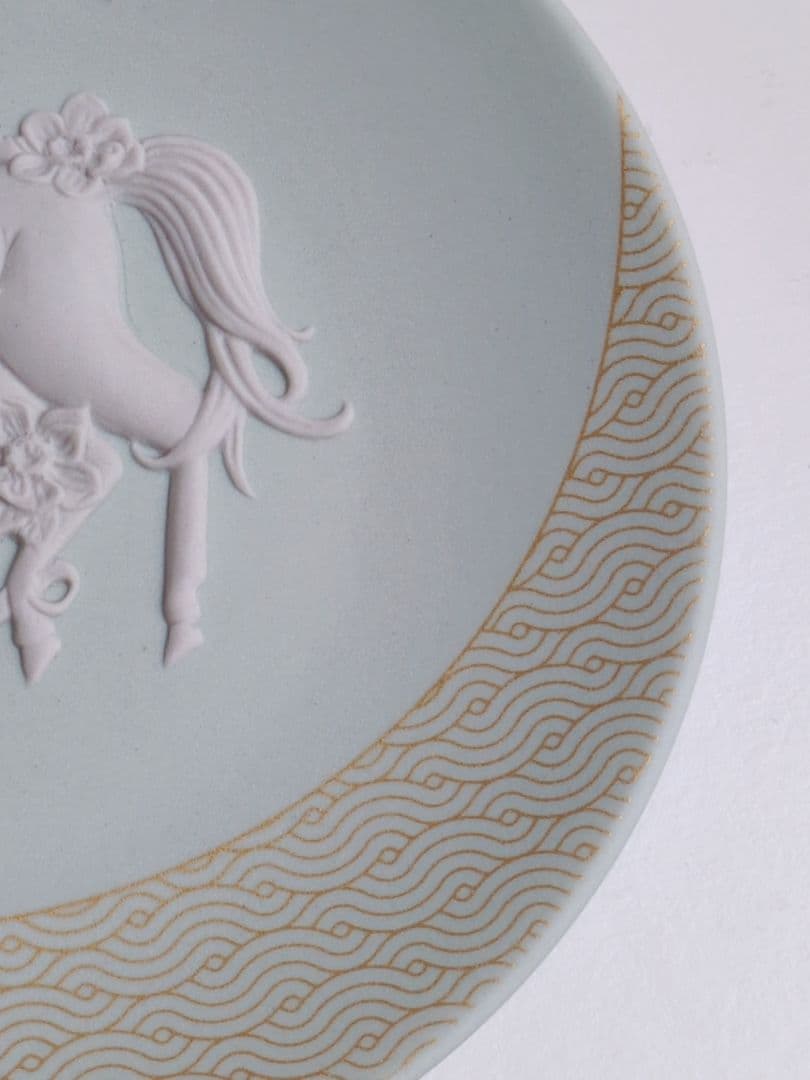 完売品✩ウェッジウッド ジャスパー 干支トレイ 2026年馬 - メルカリ