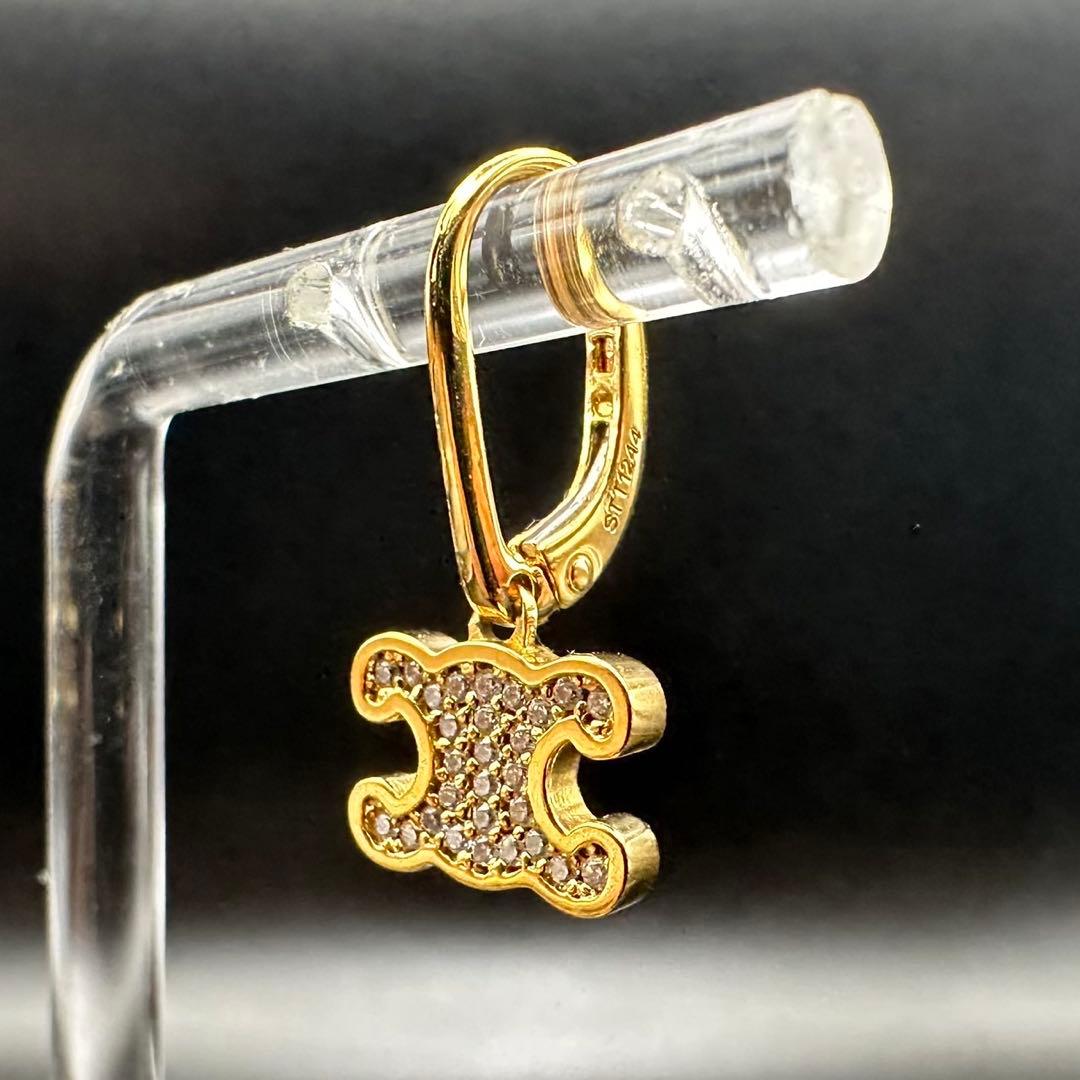 極美品✨ セリーヌ ピアス マイヨン ロゴ トリオンフ 1345 - メルカリ