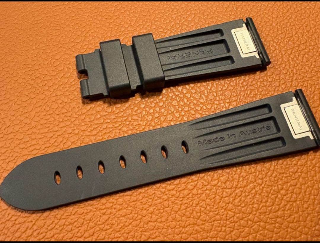 【未使用】パネライ ルミノールドゥエ　42m用 純正 ラバーベルト パネライ 】ついに登場！ルミノールドゥエ42mm用 純正ラバーストラップ
