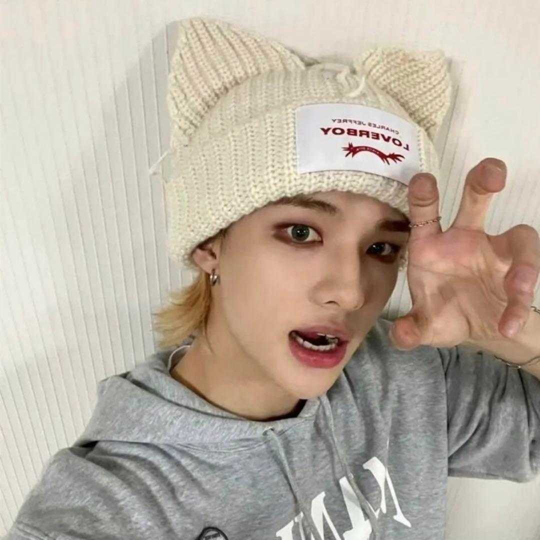 CHARLES JEFFREY LOVERBOYラバーボーイの猫耳ニット帽⭐︎ - メルカリ