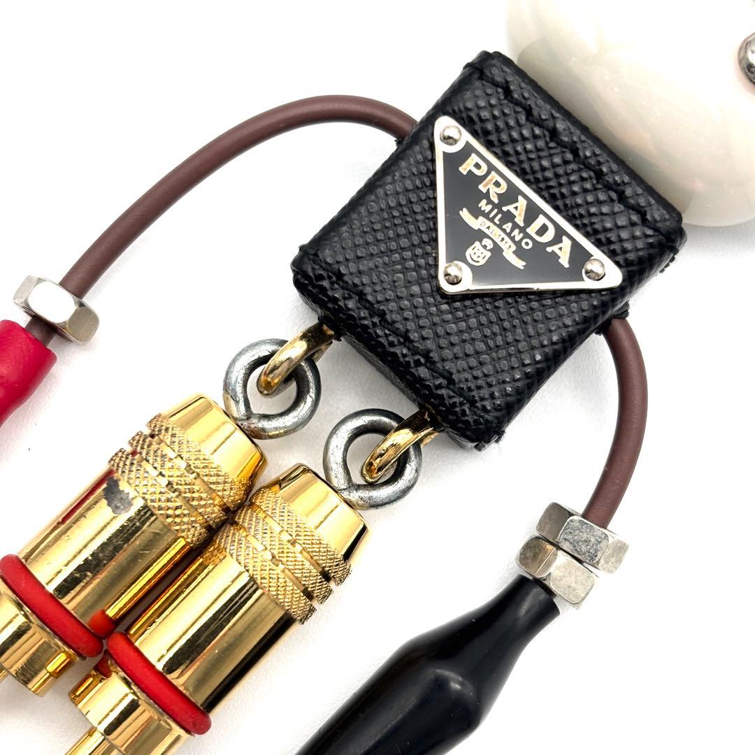 未使用級 プラダ エドワード キーホルダー ロボット 三角ロゴ