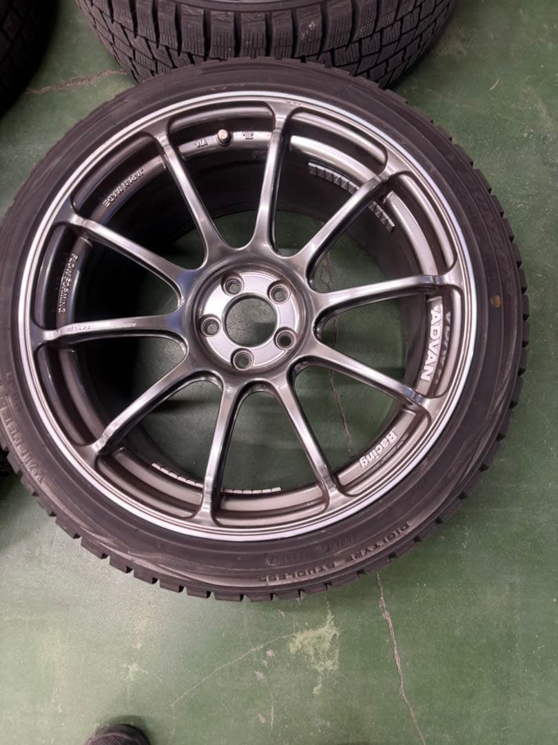 アドバンレーシング　 RS3 18インチ　9.5j 86 BRZ