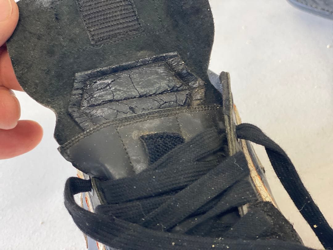 読売ジャイアンツ 桑田真澄実用 革底エナメルスパイク 縫い付けP革付き