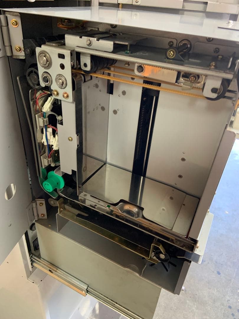 両替機 グローリーERD-20Q本体 令和6年新札対応 領収書OK - メルカリ