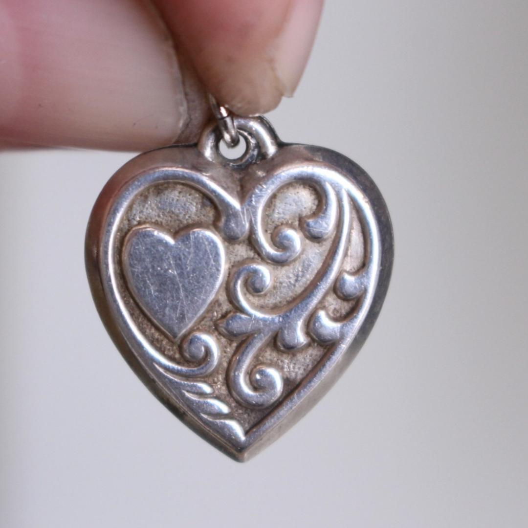 30s スウィートハートジュエリー アールデコ 古着 渦巻 波 NAVY - メルカリ