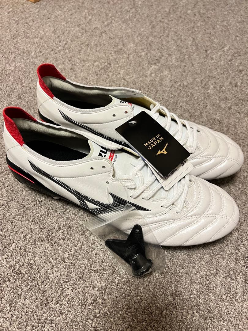 新品 早い者勝ち ミズノ モレリアネオ4 MIX 取り替え 28.5 SG