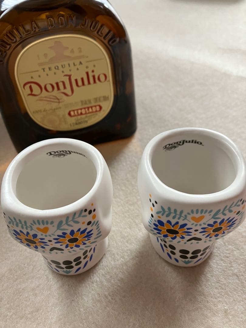 日本未発売•限定品] ドンフリオ レポサド 700ml ドクログラス2つ付き