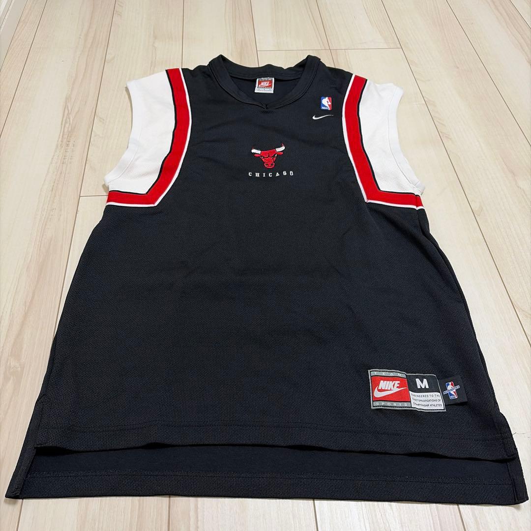 NIKE ナイキ　90's シカゴブルズ　オーセンティックシューティング シャツ chicago-bulls-mitchell-and-