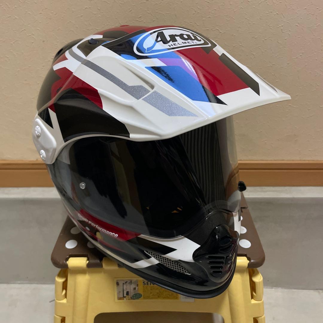 アライ　ヘルメット　ツアークロス3 今流行りのアドベンチャー系バイクにぴったり！ アライ「TOUR-CROSS3