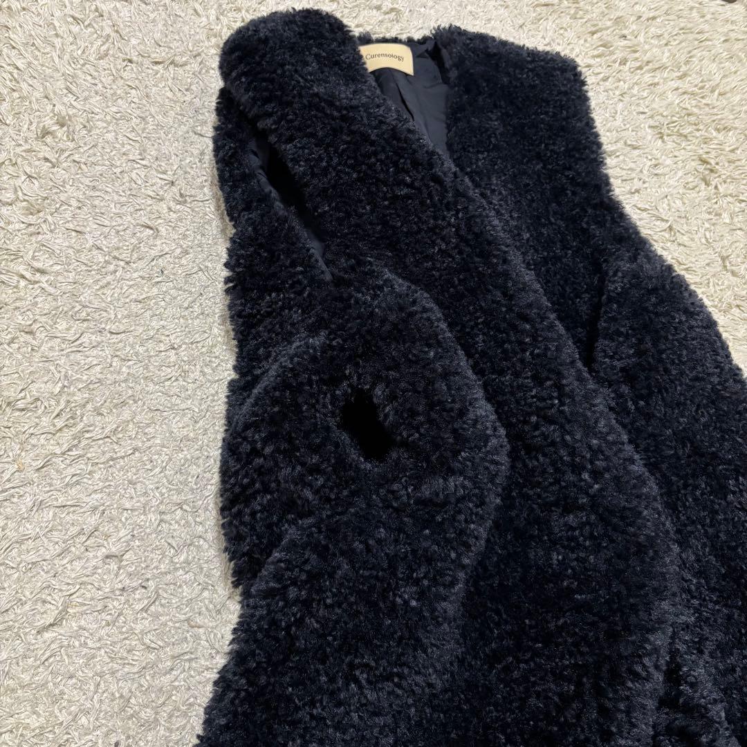 極美品 2023 カレンソロジー シープライクファーベスト 黒 ロングジレ