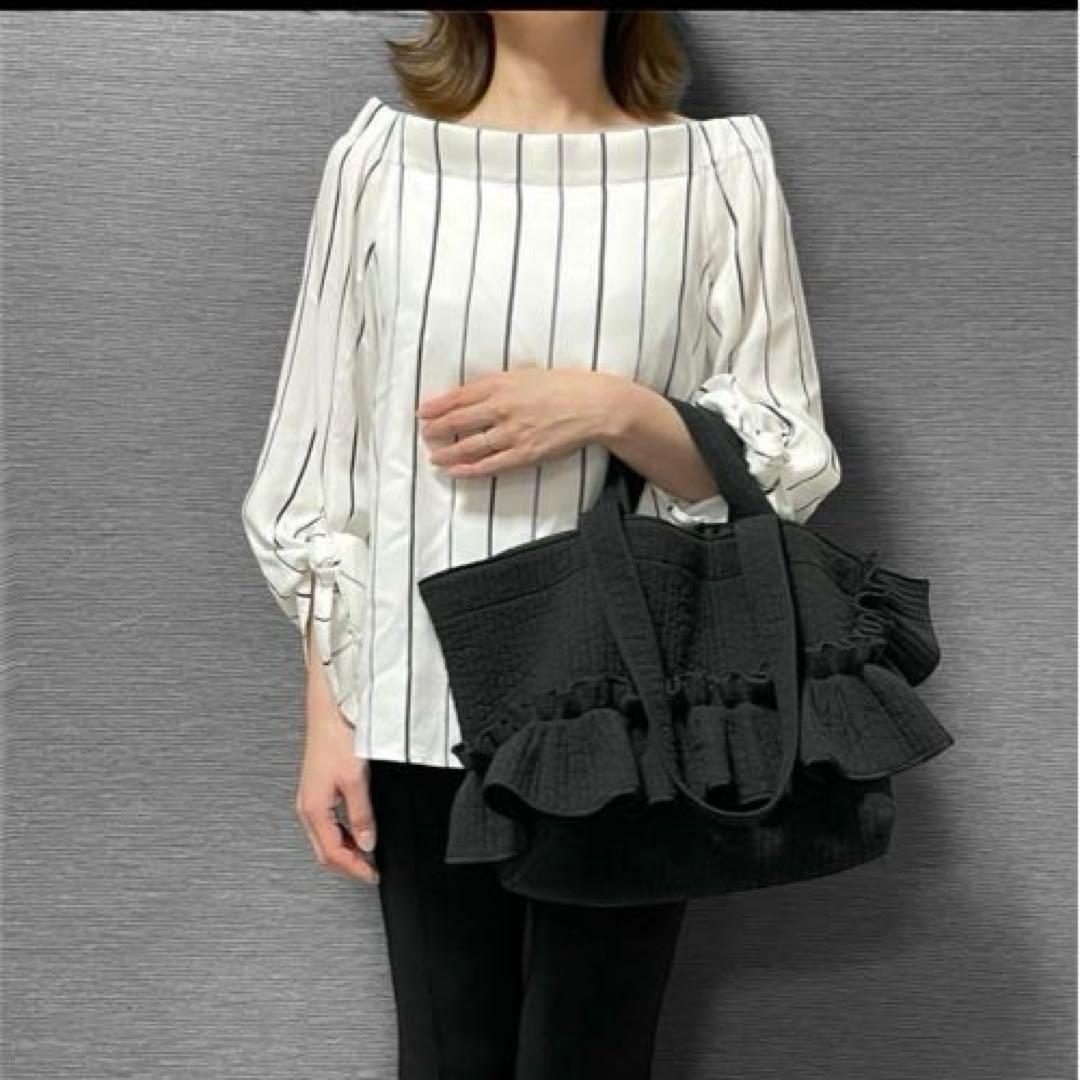 新作フリルギャザー ヌビバッグ オフホワイト×ブラック パール 底板