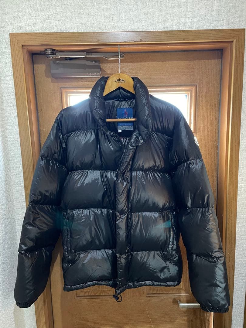 【美品】モンクレール　ダウンジャケット　青タグ　とにかく軽く温かい モンクレール ダウンジャケット 青タグ とにかく軽く温かい - メルカリ