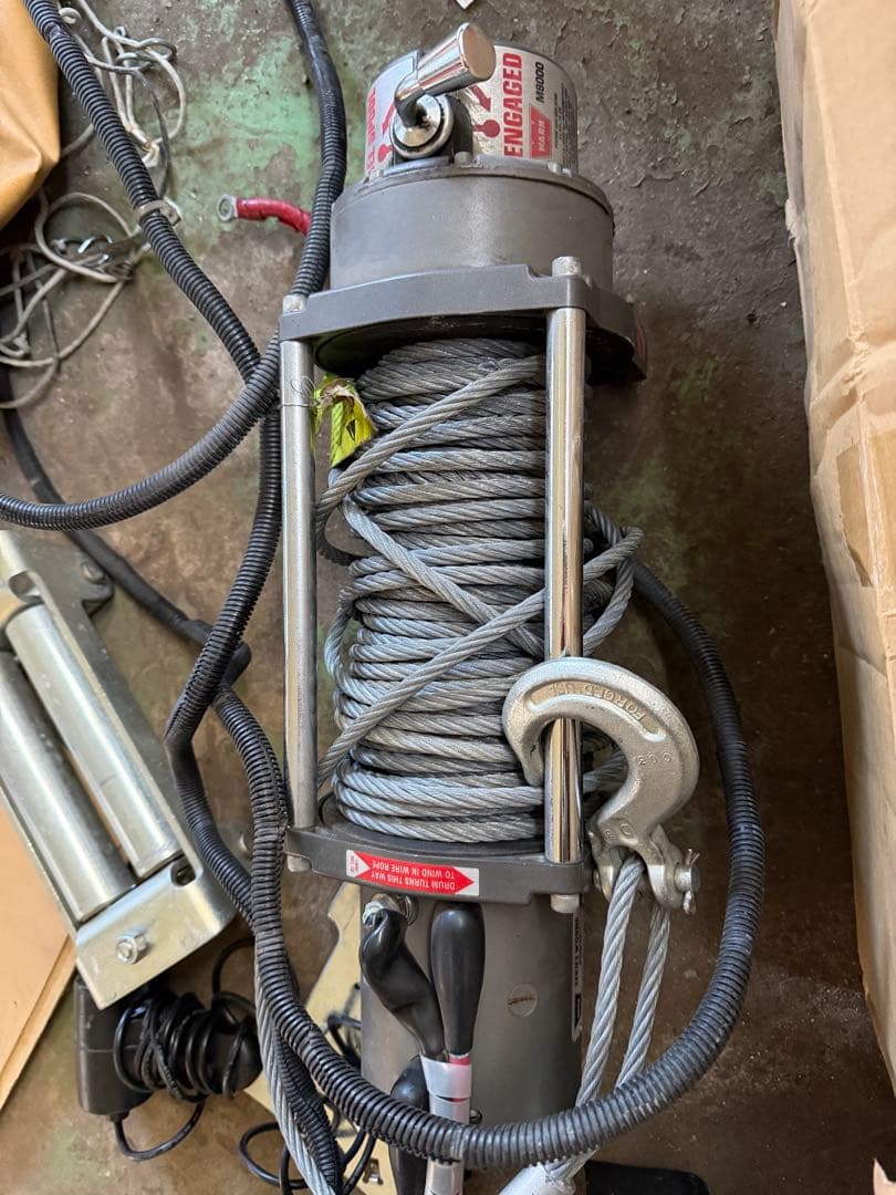 warn M8000 ウィンチ　ジムニー　ランクル WARN M8000 RVウインチ｜RV4ワイルドグース｜厚木のジムニー・4WD専門店