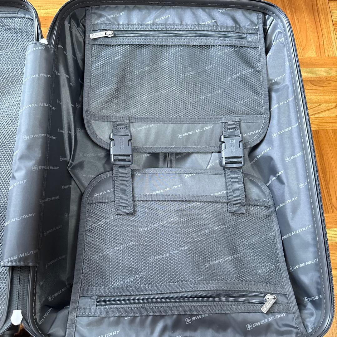 【展示品】SWISS MILITARY 機内持ち込みサイズ　キャリー　38.5L