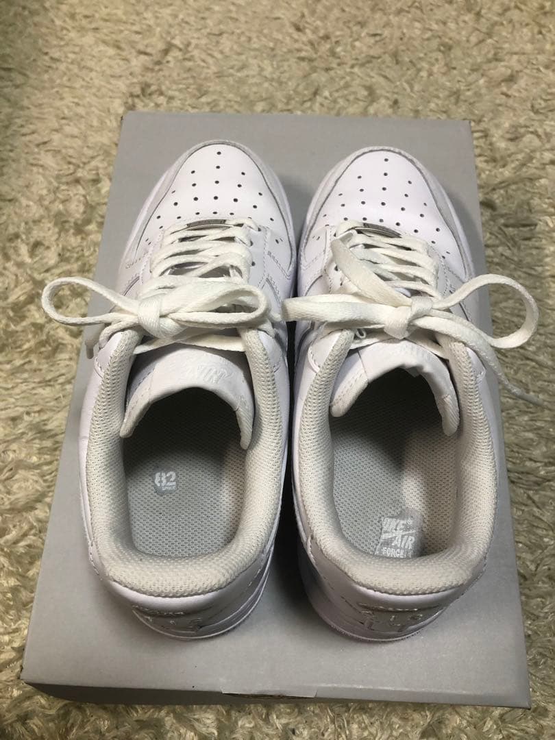 未使用級　極美品　ナイキ　エアフォース1 07 白　ホワイト　24.5cm