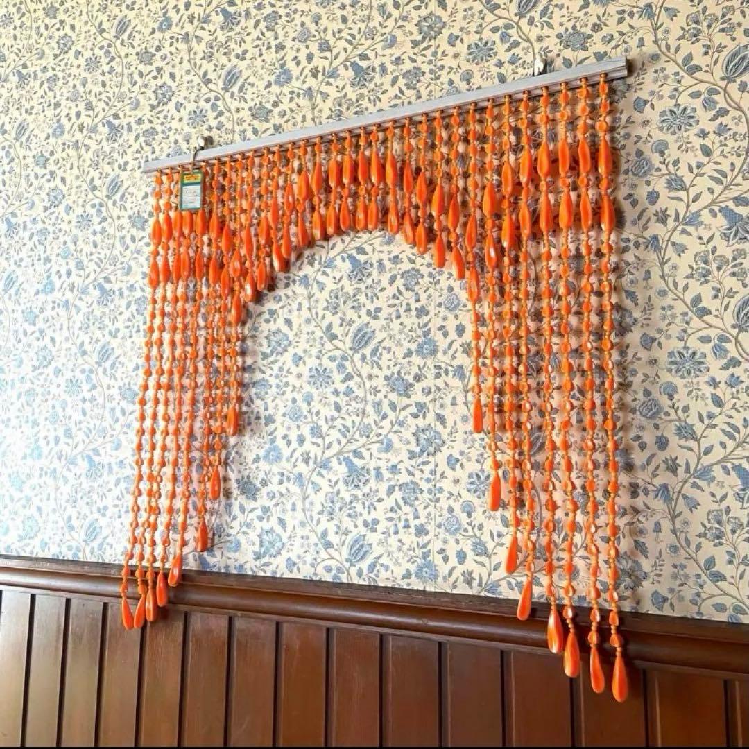 昭和レトロ ビーズのれん オレンジ 当時物 レトロポップ - メルカリ