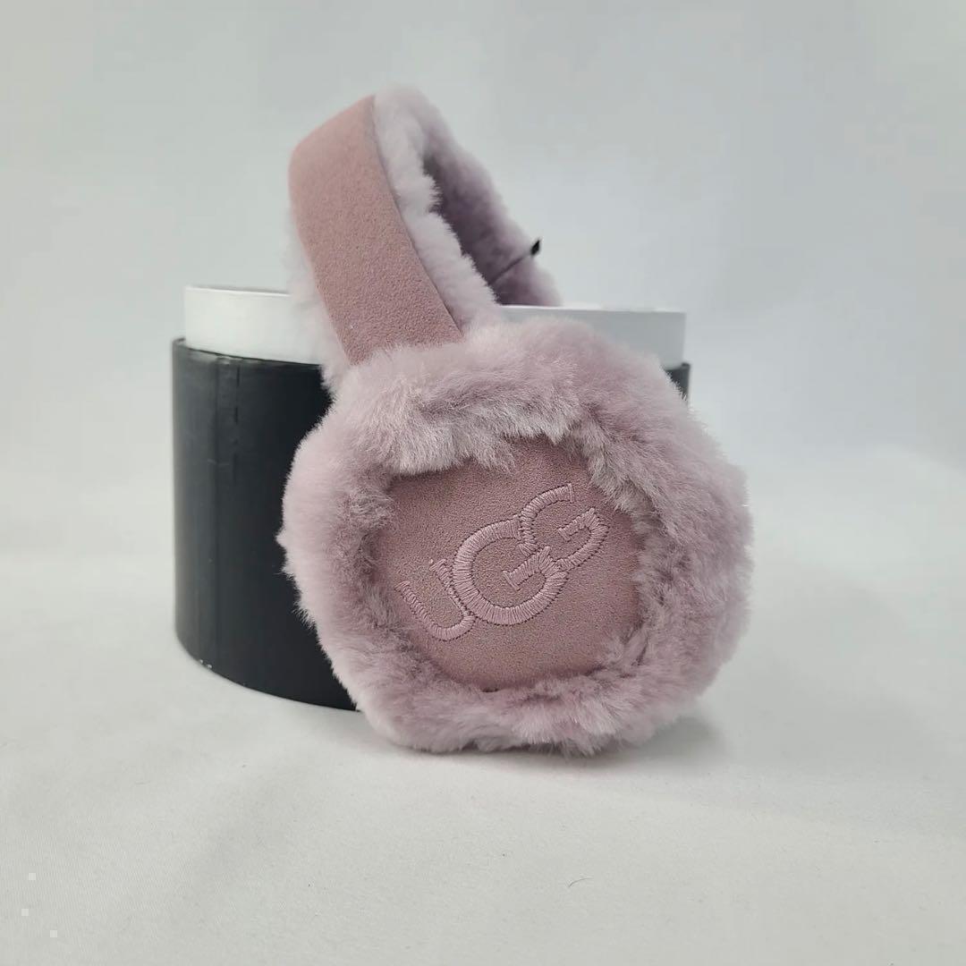 最終値下げ 正規品 UGG イヤーマフ 完売カラー Ashen Rose - メルカリ
