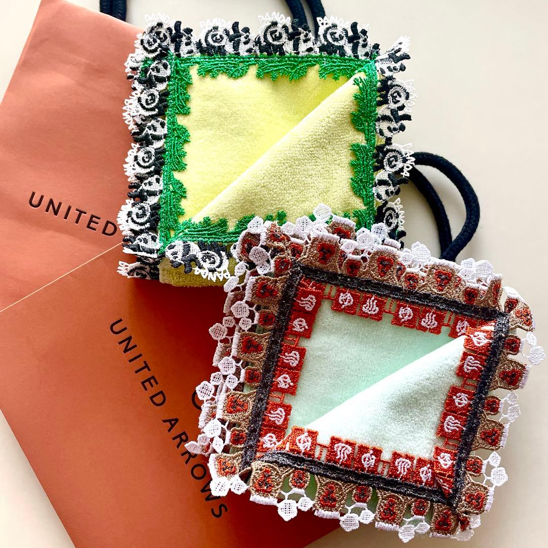 即完売・新品ユナイテッドアローズ別注近沢レースハンカチ温泉猿＆パンダ2枚セット① 即完売・新品ユナイテッドアローズ別注近沢レースハンカチ温泉猿