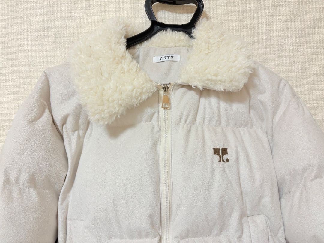 最安値】TITTY&CO. キルティングボアダウン アイボリー - メルカリ