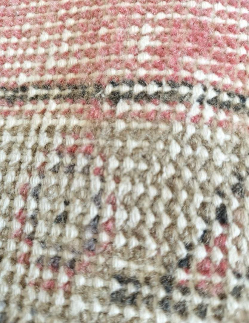 m*i様 パステルローズピンクとペールグレーのヴィンテージラグ No564