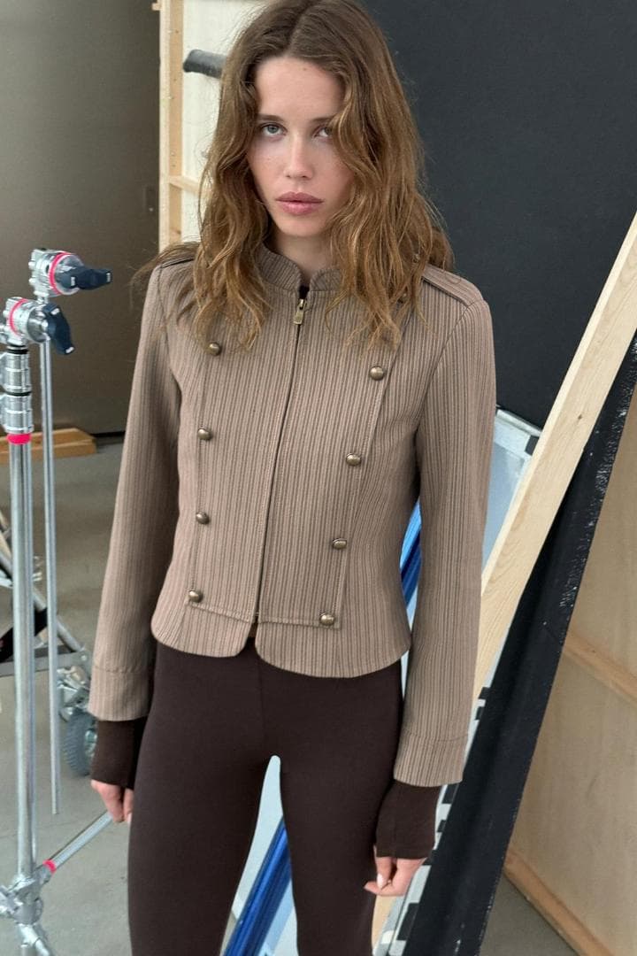 ZARA ストライプ柄フィットブレザー L ナポレオン - メルカリ