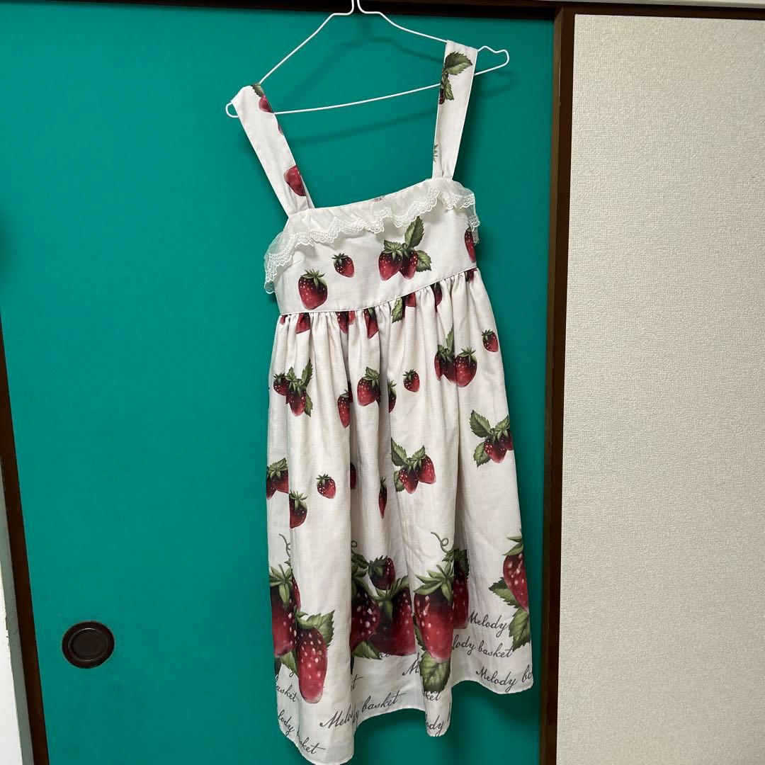 メロディバスケット いちご柄ノースリーブワンピース - メルカリ