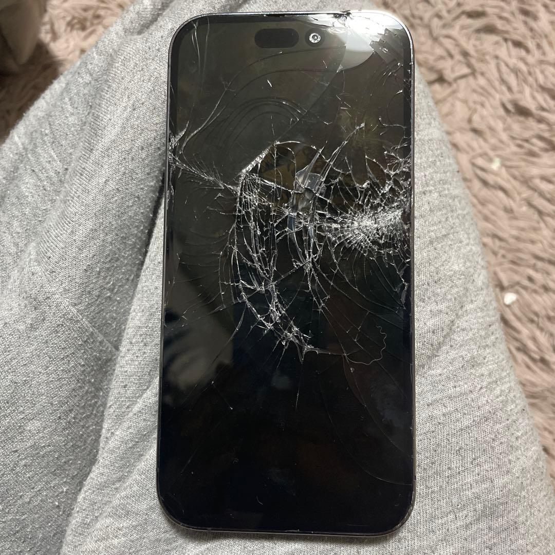 iPhone 14 Pro スペースブラック 画面割れ - メルカリ