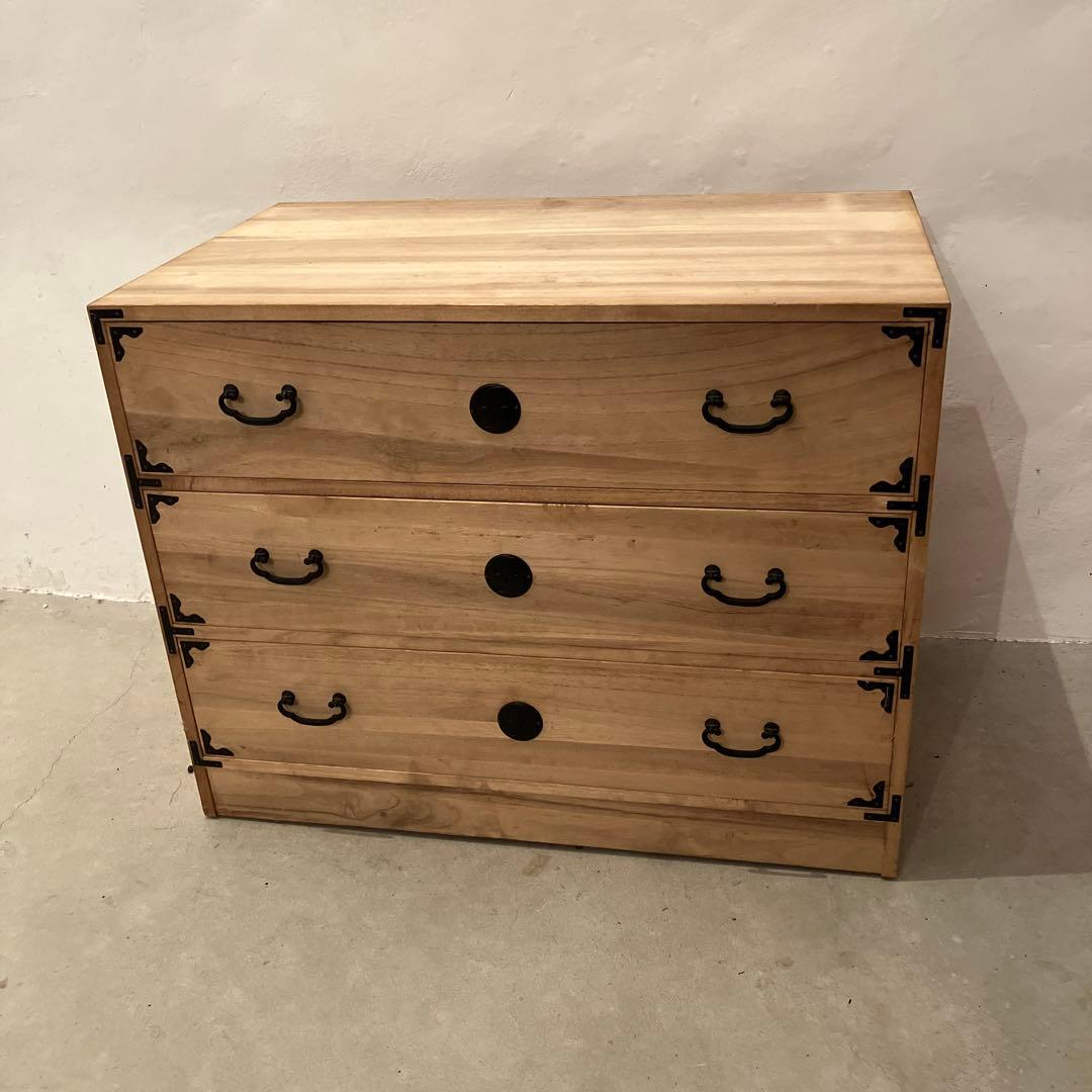 桐箪笥 桐ダンス 3段 衣装ダンス 着物 ヴィンテージ チェスト　キャスター付き 和の趣 キャスター付き桐箪笥 3段 天然木 チェスト たんす キャスター