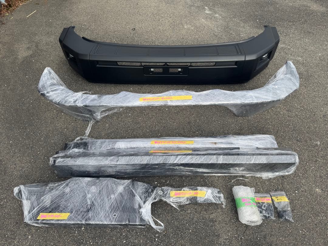 再再販ランドクルーザー70 GDJ76のフロントバンパーセット！ 再再販ランドクルーザー70 GDJ76のフロントバンパーセット！ - メルカリ