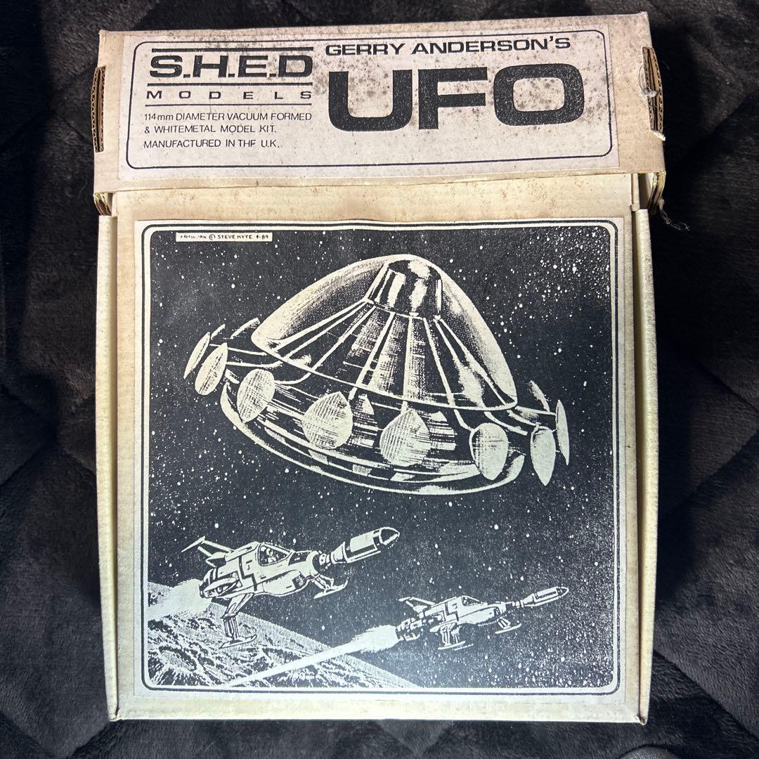英国製　謎の円盤UFO ガレージ・キット 英国製 謎の円盤UFO ガレージ・キット - メルカリ