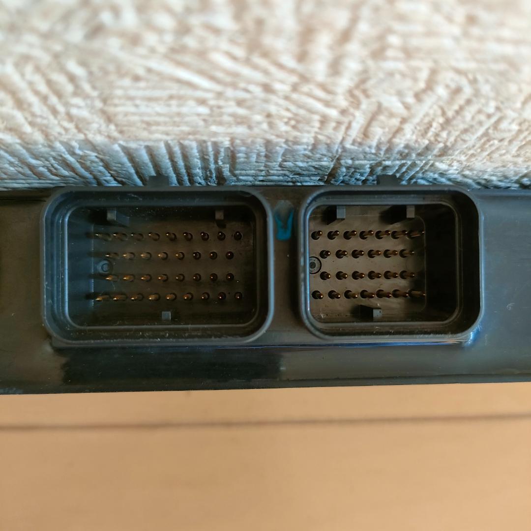 GSX1300RハヤブサGW71A 純正 ECU/CDI 32920-24FK0 - メルカリ