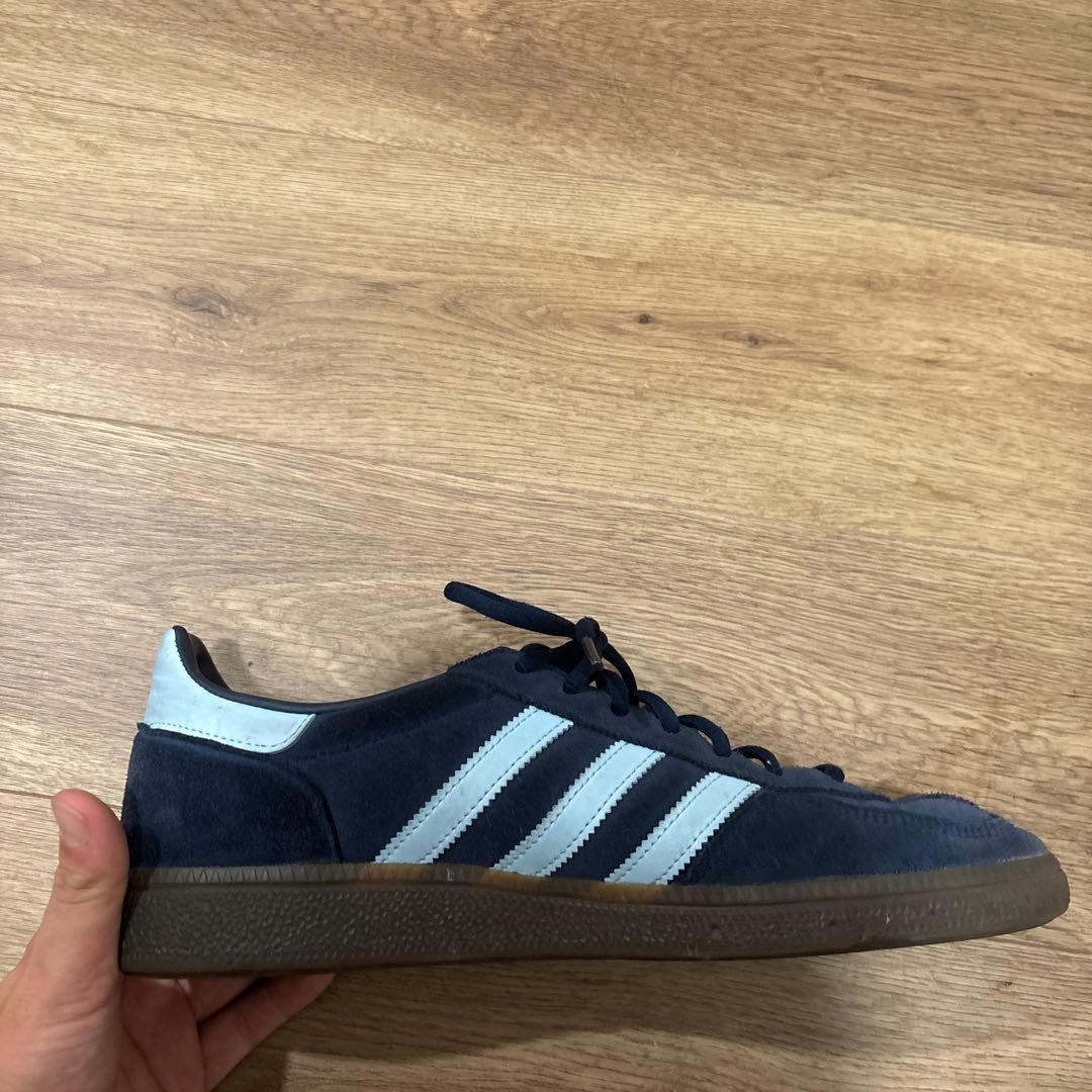 adidas ネイビー スエード スニーカー - メルカリ