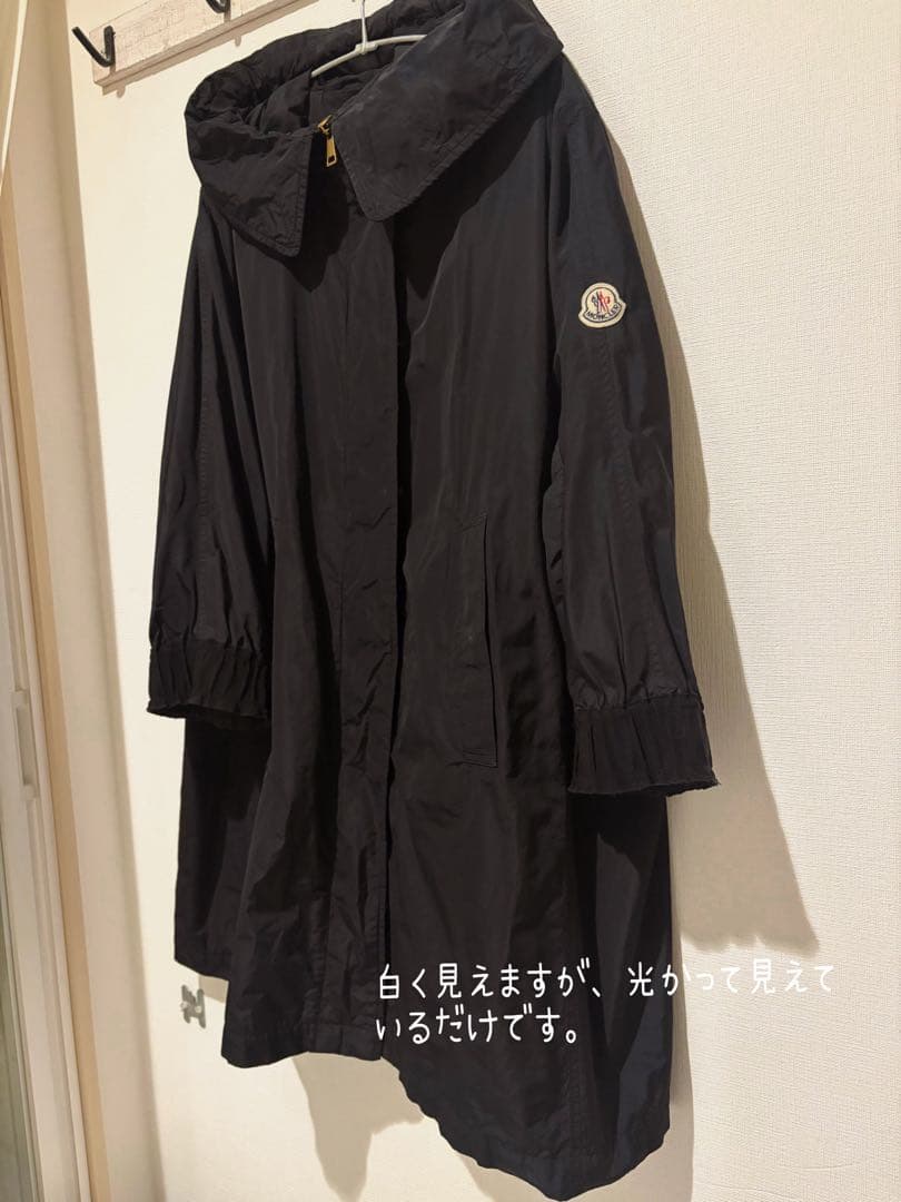 モンクレール　フード付き黒ジャケット モンクレール MONCLER モンクレール MONCLER ダウンジャケット メンズ