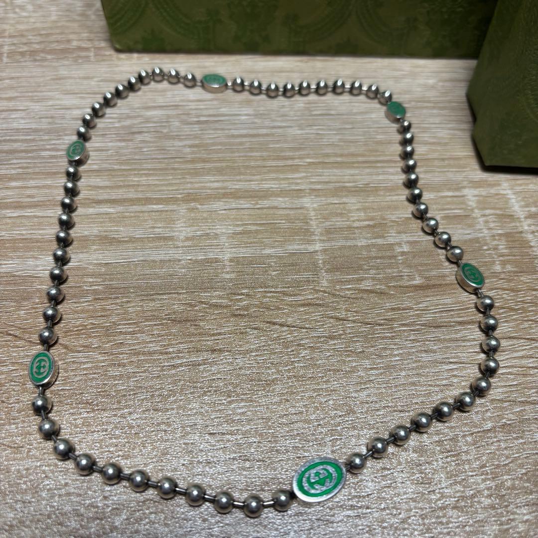 GUCCI エナメル インターロッキングG ボールチェーンネックレス 緑