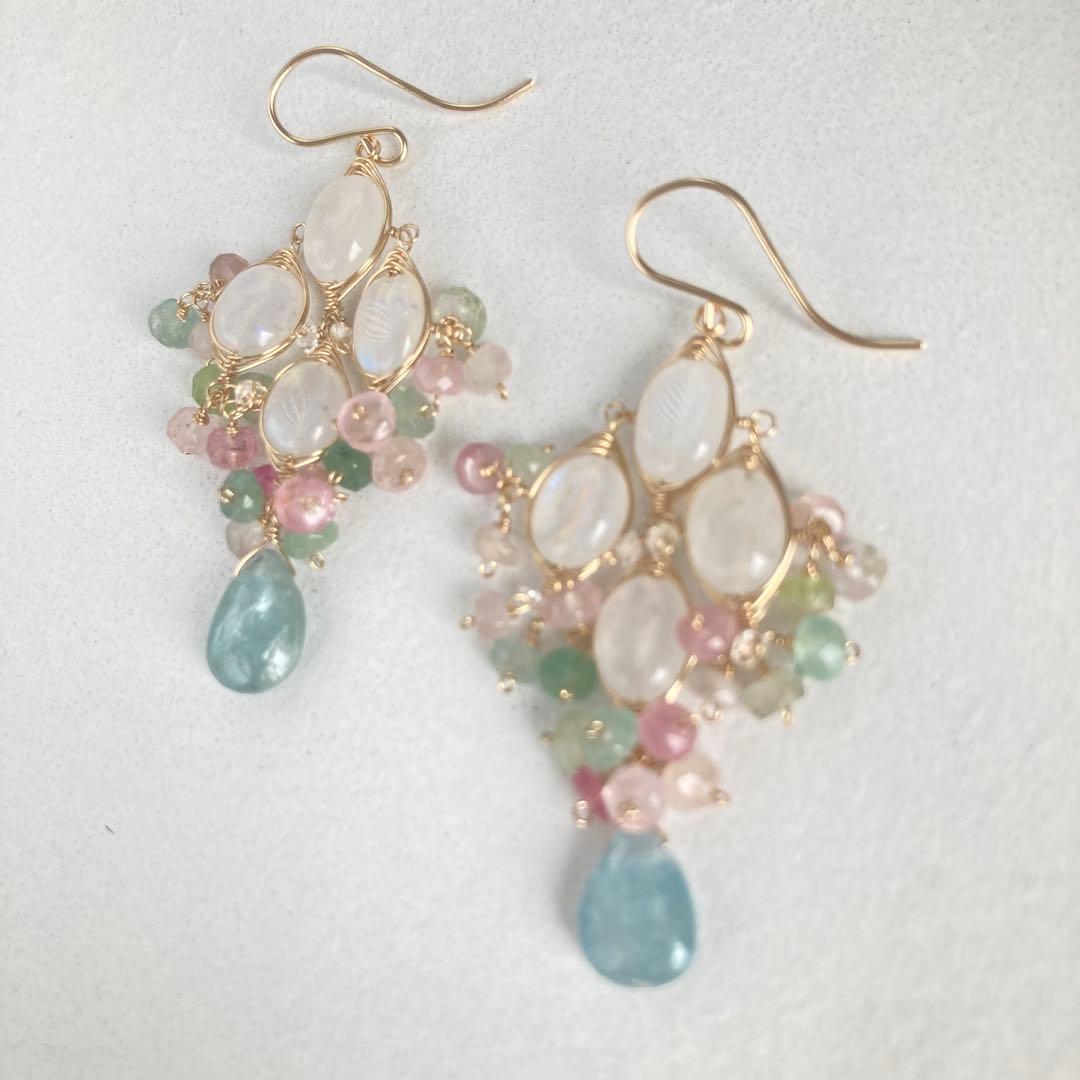 14kgf ムーンストーンとアクアカイヤナイトのピアス