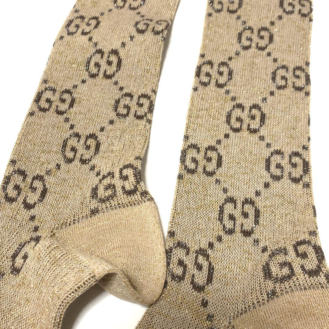 GUCCI GGロゴ ベージュ 靴下 ハイソックス 1074/17 - メルカリ