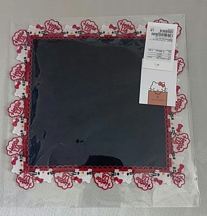 新品未開封品」近沢レース タオルハンカチ ハローキティ ネイビー 完売