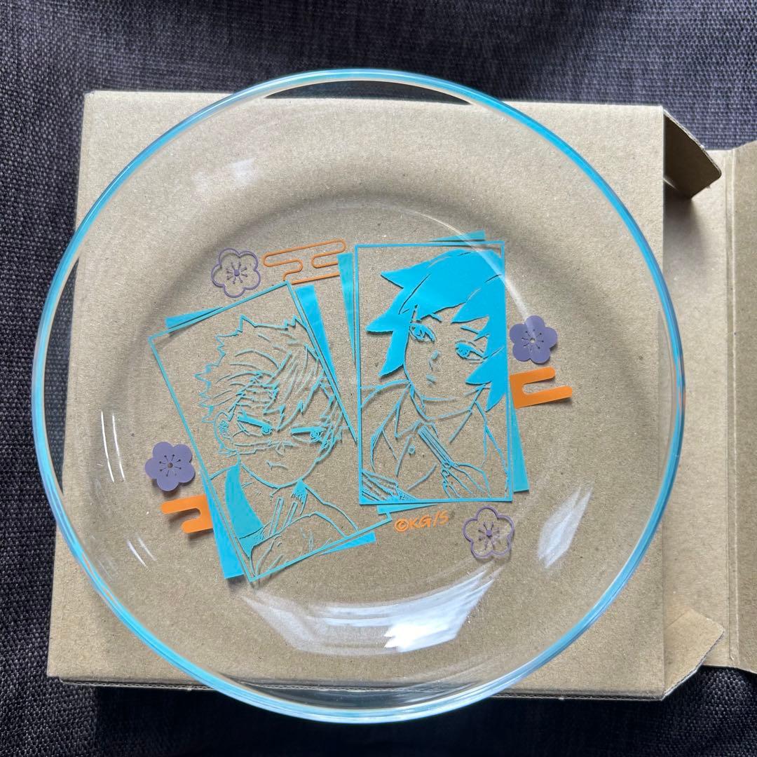 新品】 鬼滅の刃 冨岡義勇＆不死川実弥 ガラスミニプレート - メルカリ