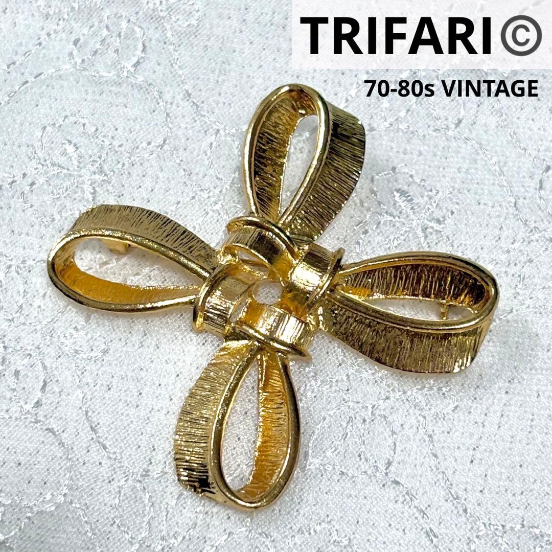 極美品 VINTAGE TRIFARI トリファリ 大ぶり ブローチ リボン Trifari トリファリ ゴールドトーン フェイクパール リボンのブローチ
