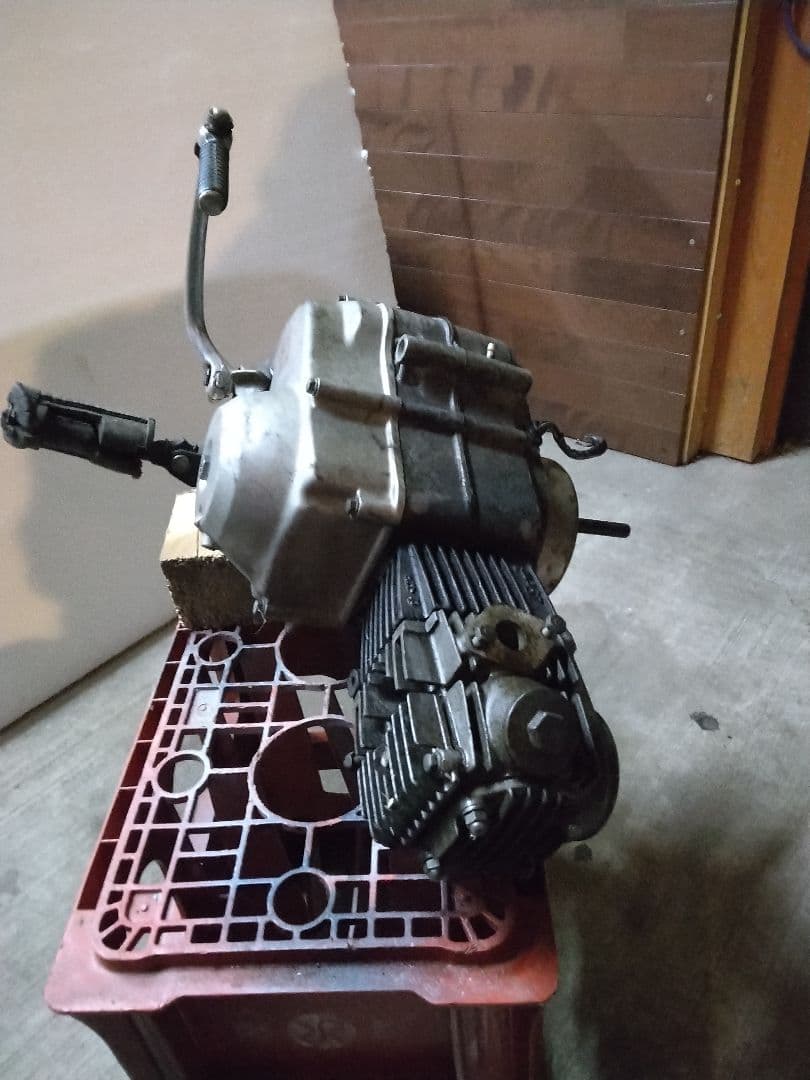 49cc エンジン Z50JE 本体 - メルカリ