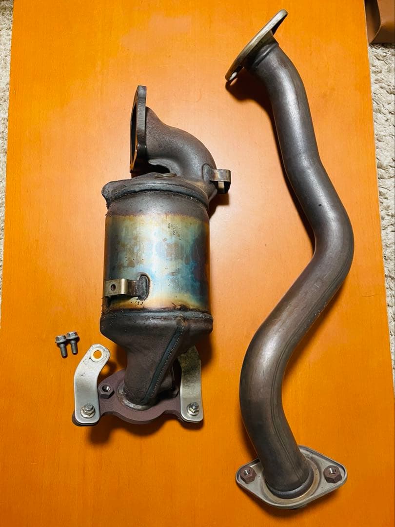 スイフトスポーツCBA-ZC33S 純正触媒&フロントパイプセット スズキ 純正 スイフト 《 ZC33S 》 触媒 14220-53R00-H02 P10100