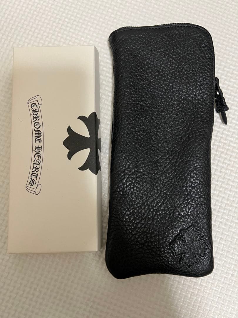 美品✨クロムハーツ　レザーメガネケースとクロス CHROME HEARTS クロムハーツ レザーアイウェアケース サングラス 眼鏡
