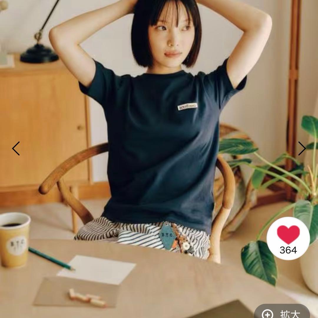 ボーイフレンド シーズン2】コラボ アソートフラワーTシャツ - メルカリ